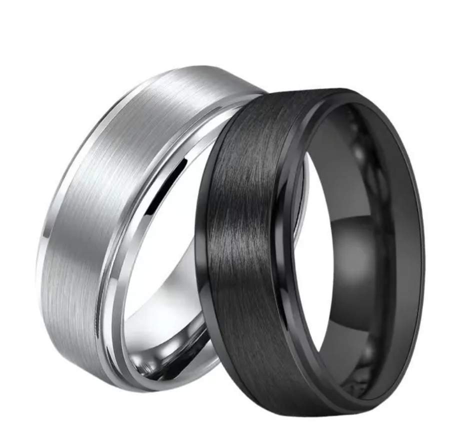 Anello semplice in acciaio